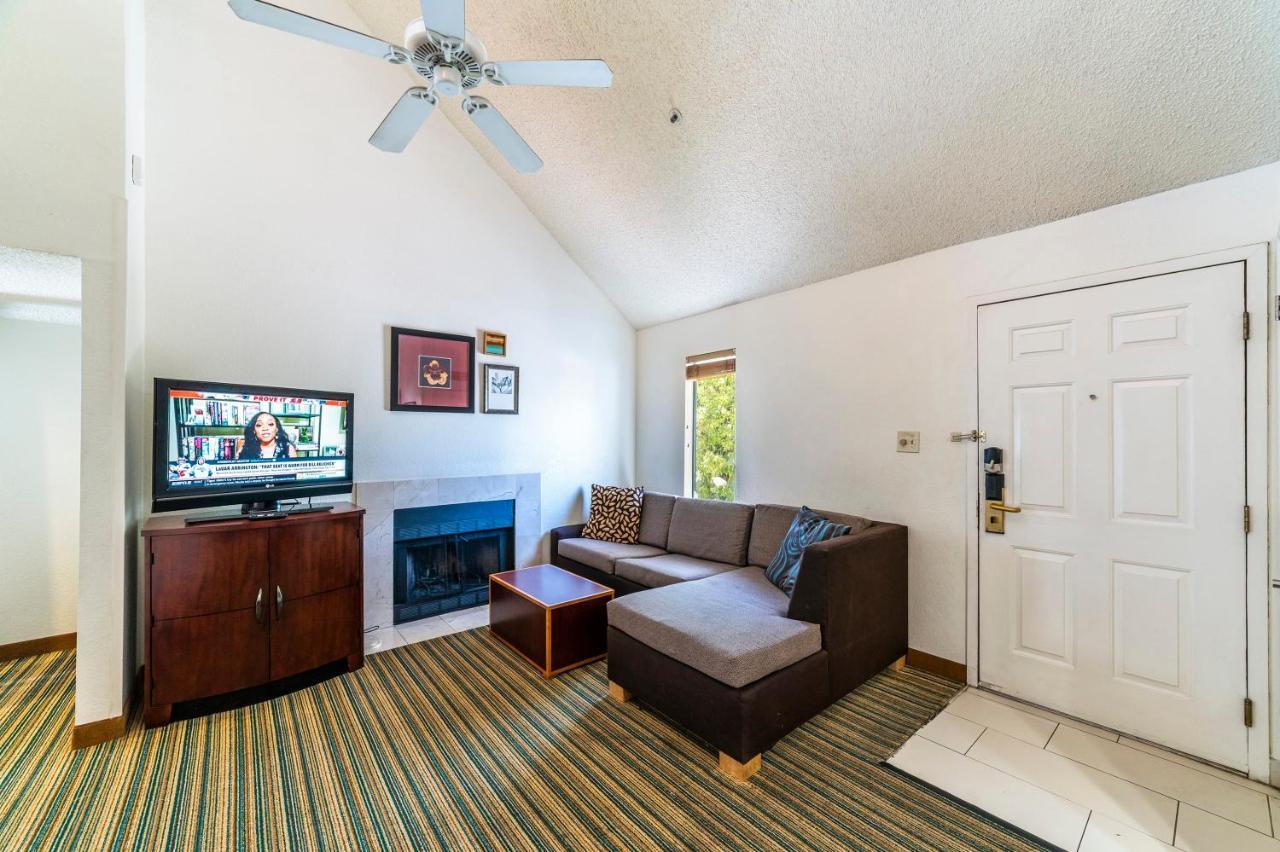 Metro Phoenix Loft Sleeps 6 Екстериор снимка